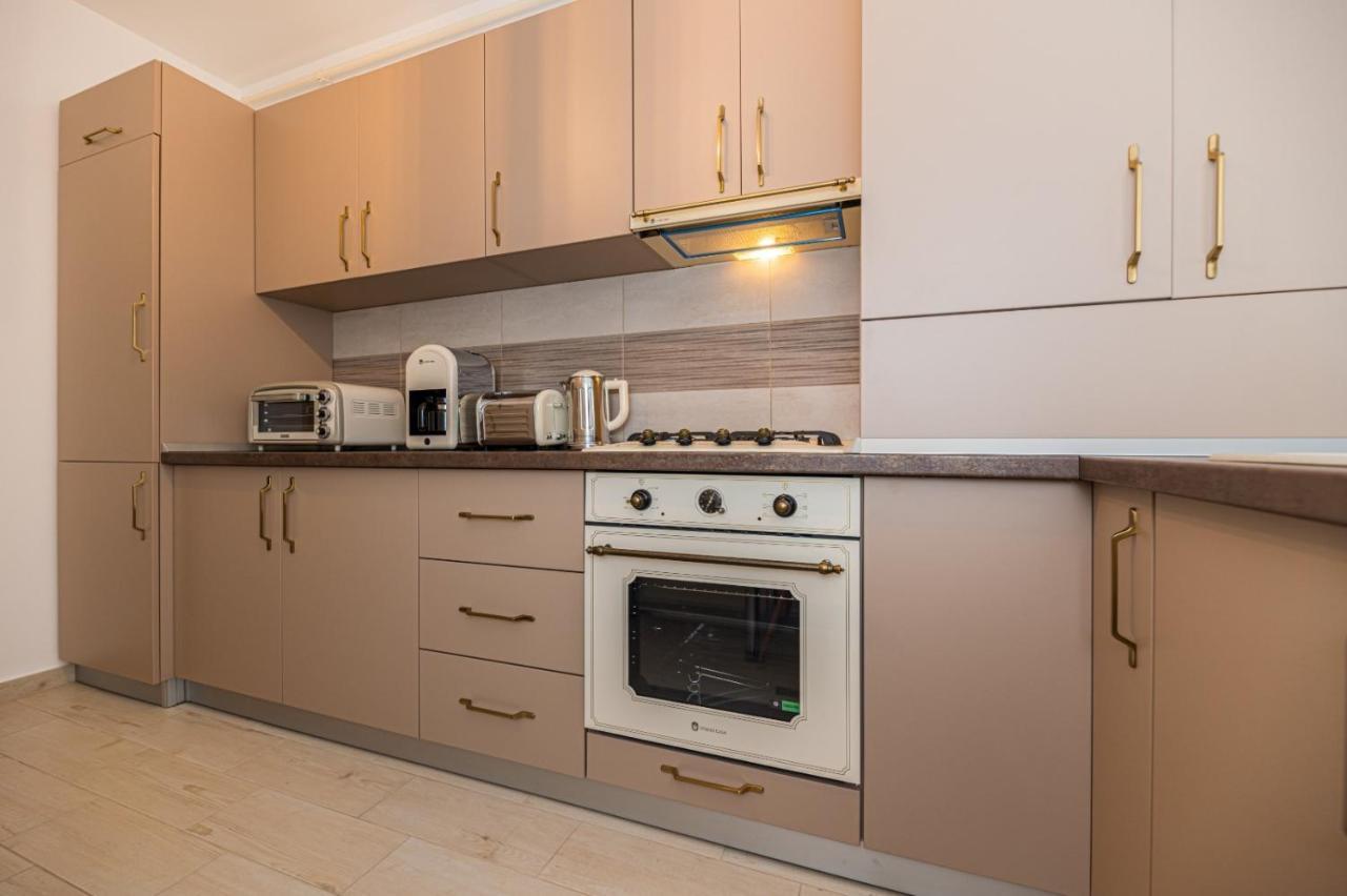 Apartament Topaz Brasov Bagian luar foto